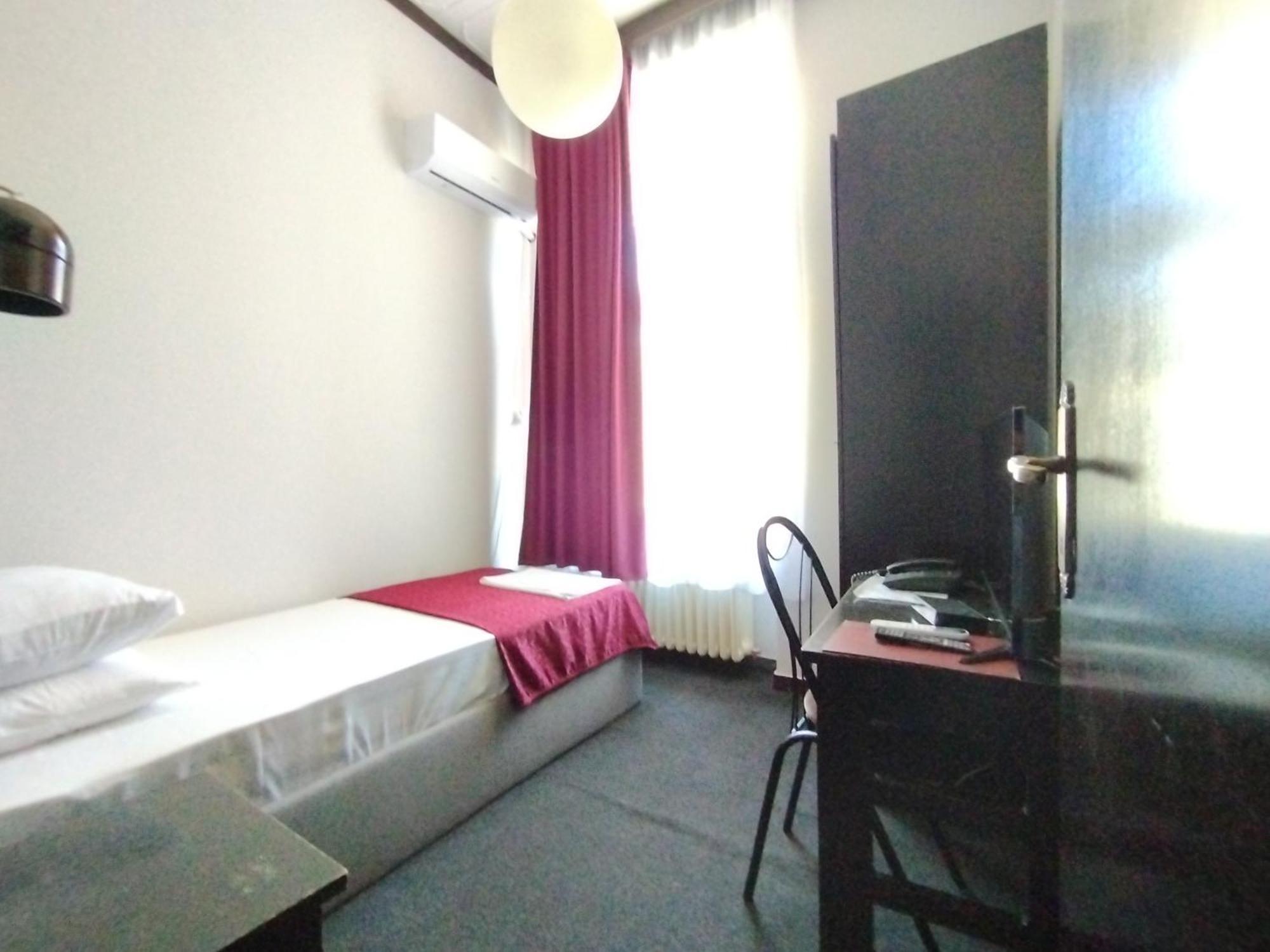Hotel Vojvodina Novi Sad Exterior foto